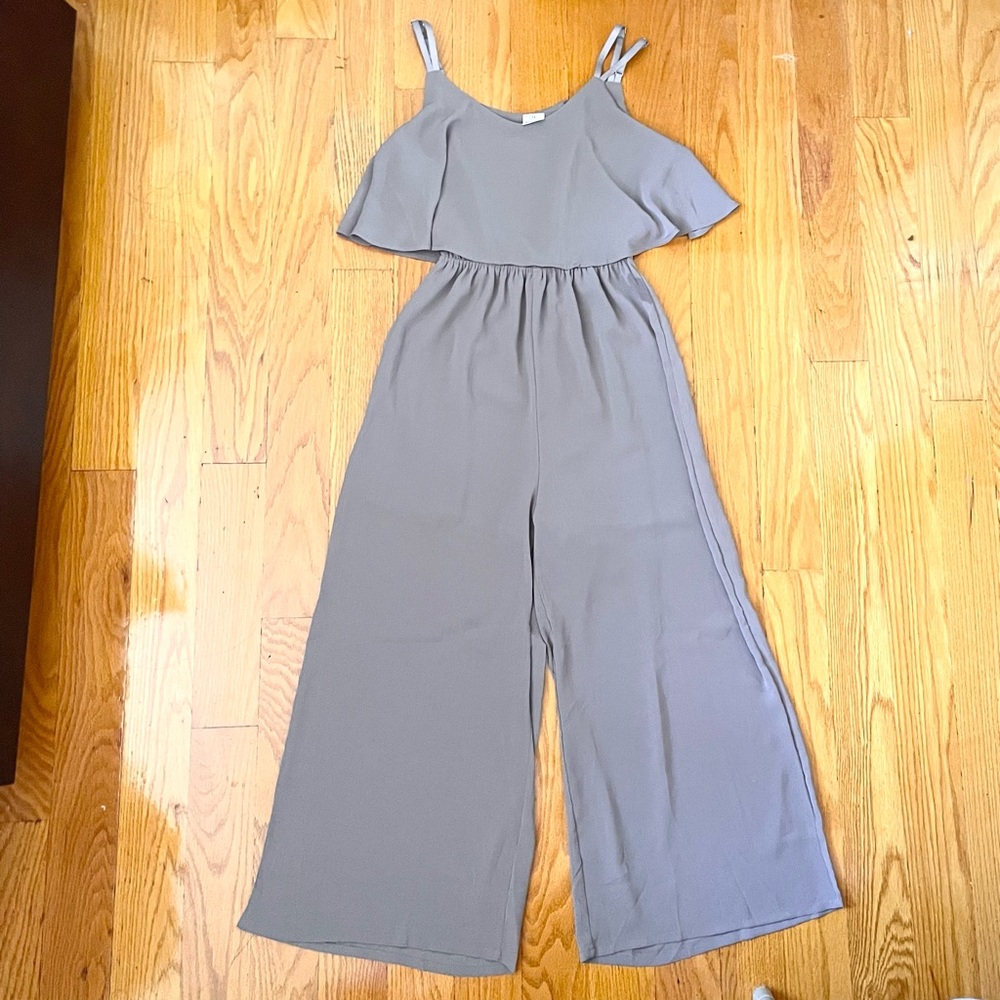 Grey wide leg Flowy jumpsuit
